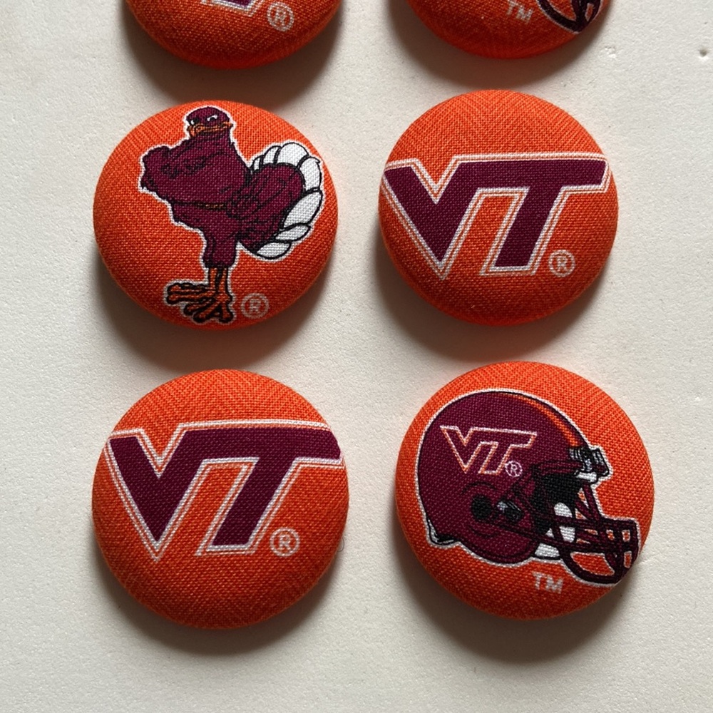 🎉FINAL PRICE🎉 Virginia Tech Hokies Football Fabric Buttons - Picture 3 of 4